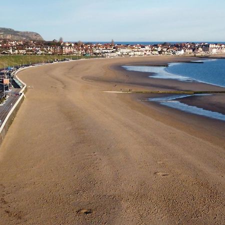 Colbourn Bed And Breakfast Colwyn Bay Esterno foto