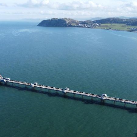 Colbourn Bed And Breakfast Colwyn Bay Esterno foto