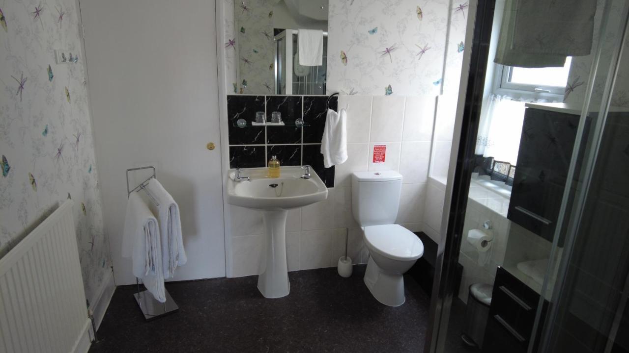 Colbourn Bed And Breakfast Colwyn Bay Esterno foto