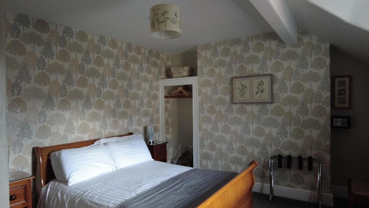 Colbourn Bed And Breakfast Colwyn Bay Esterno foto