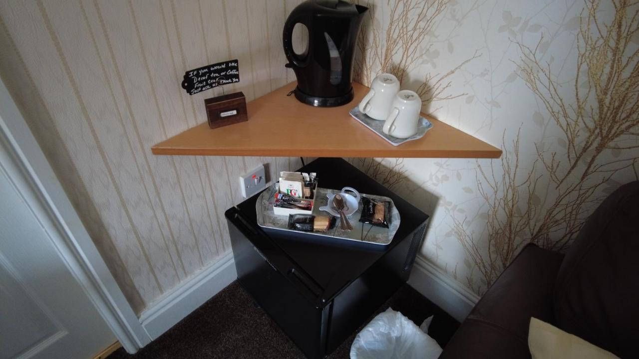 Colbourn Bed And Breakfast Colwyn Bay Esterno foto