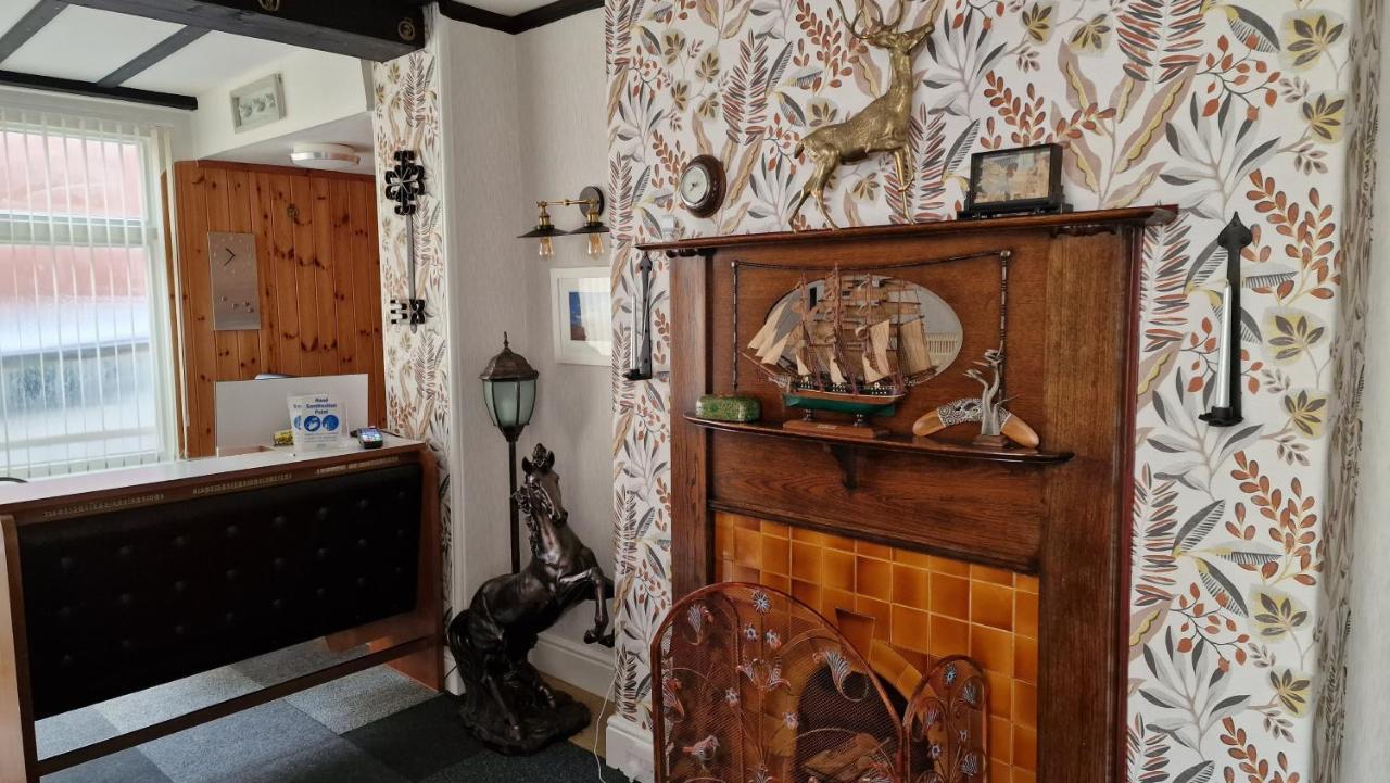Colbourn Bed And Breakfast Colwyn Bay Esterno foto