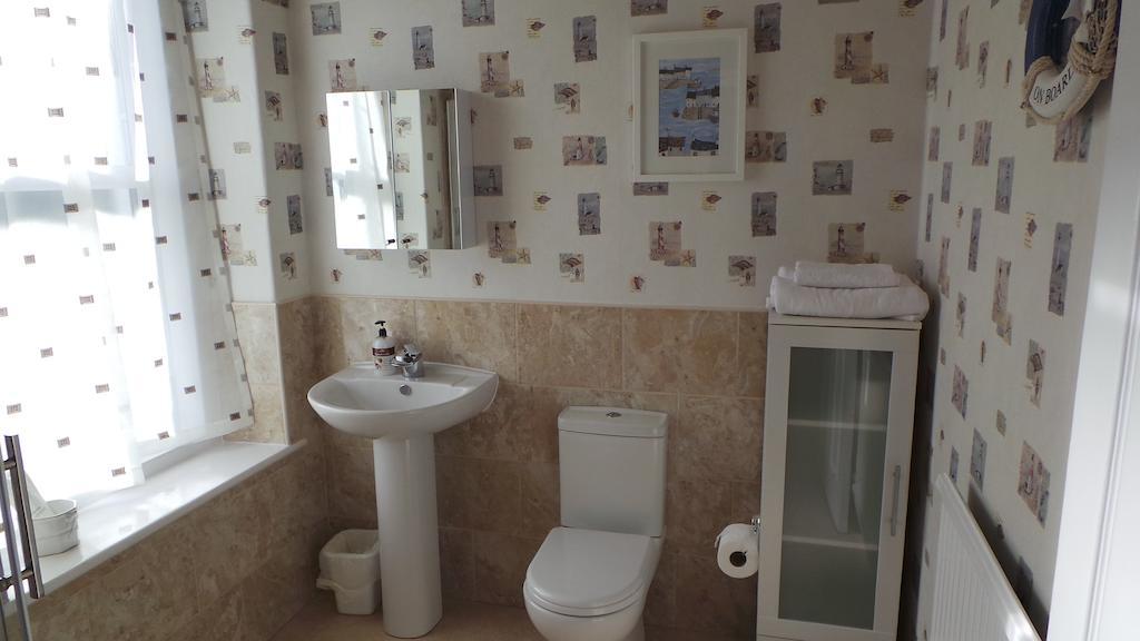Colbourn Bed And Breakfast Colwyn Bay Esterno foto