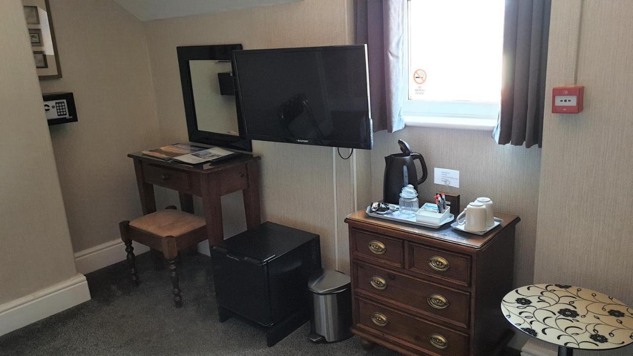 Colbourn Bed And Breakfast Colwyn Bay Esterno foto